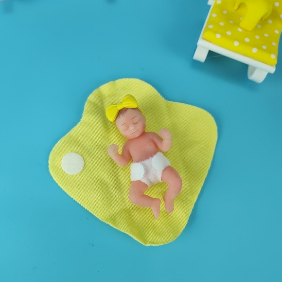 Mattel Curvy Barbie Extra Doll Zuru My Mini Baby Girl + Nursery Accessories Lot - Picture 6 of 12